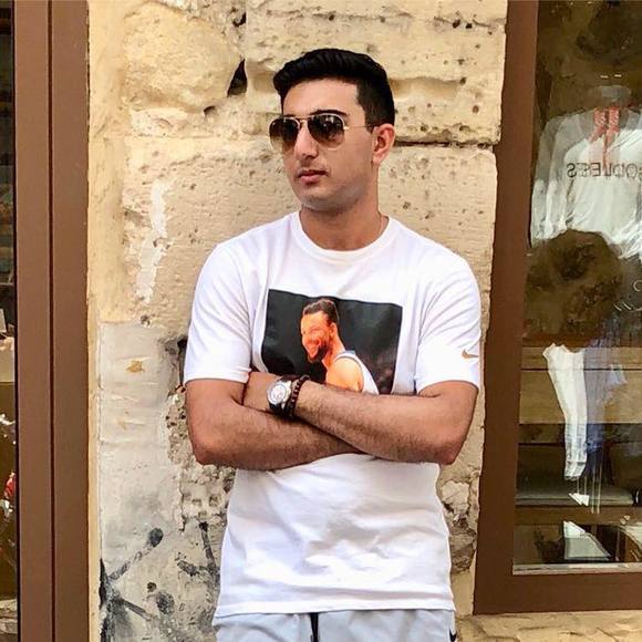 Meet your Posher, Tarak - Picture 1 of 1